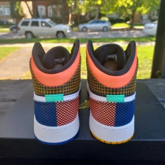 Nike Air Jordan 1 Mid MMD Multi-Color Grid Sneakers - Size 6 Youth Shoes - Picture 4 of 9